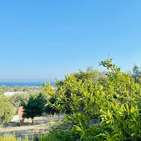 House In Maroni * Perivolia